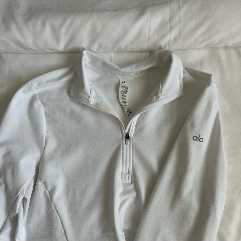 Alo Yoga Alosoft 1/2 Zip Rapid Pullover – Size Large – White